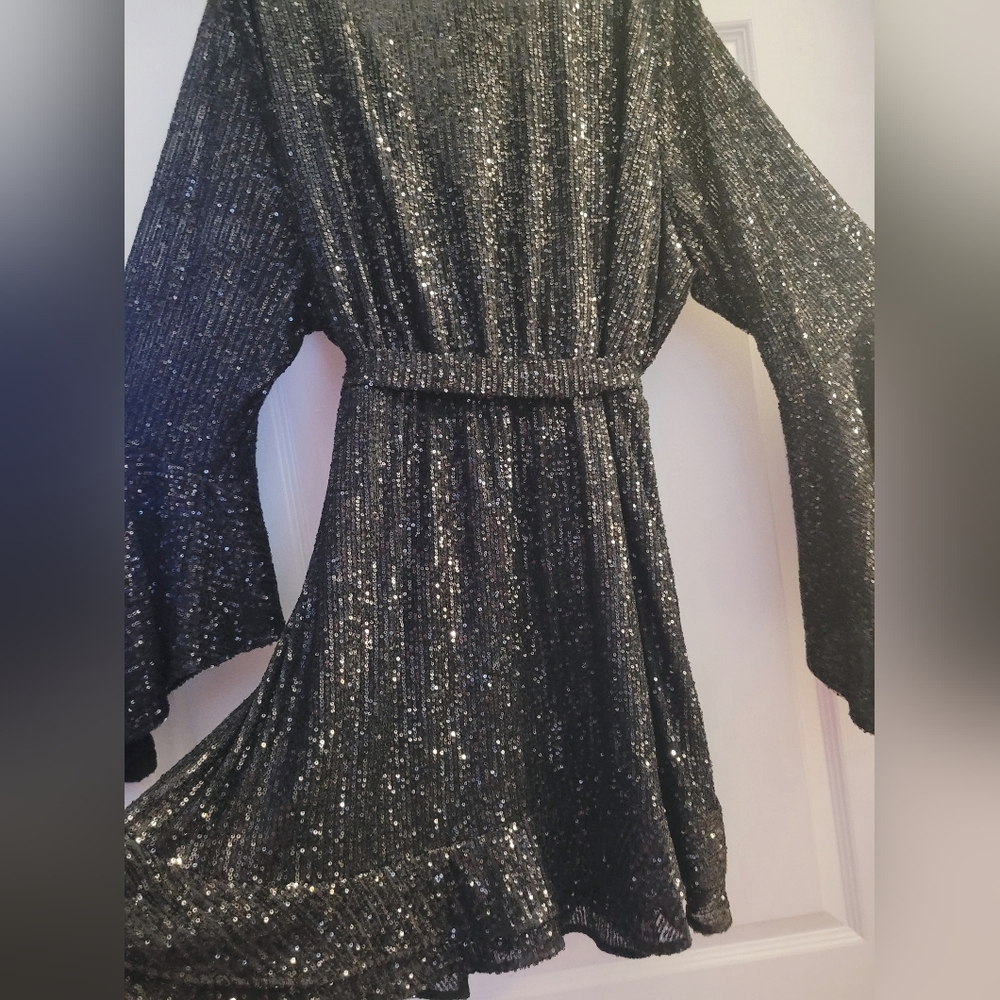 NWT City Chic Black Sequin Long Sleeve Dress Size XXL/24 - Picture 11 of 16